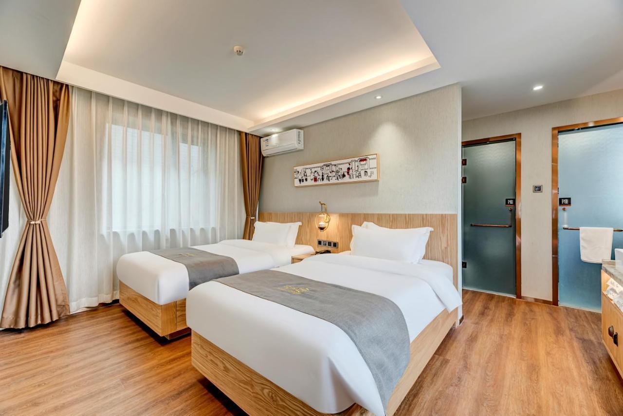 Happy Dragon City Culture Hotel -In The City Center With Ticket Service&Food Recommendation,Near Tian'Anmen Forbidden City,Wangfujing Walking Street,Easy To Get Any Tour Sights In Beijing Eksteriør bilde